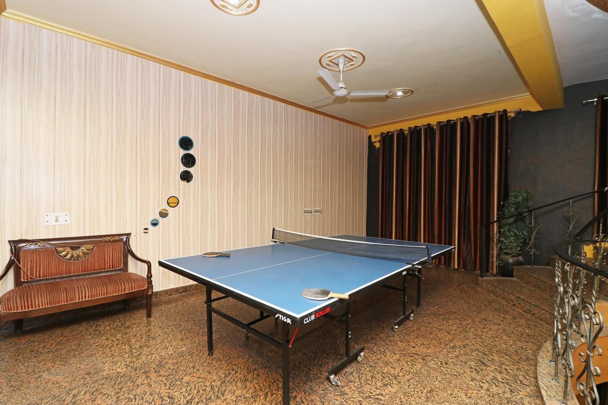 Townhouse Satguru Enclave Road Gurgaon Hotel Jamb Luaran gambar