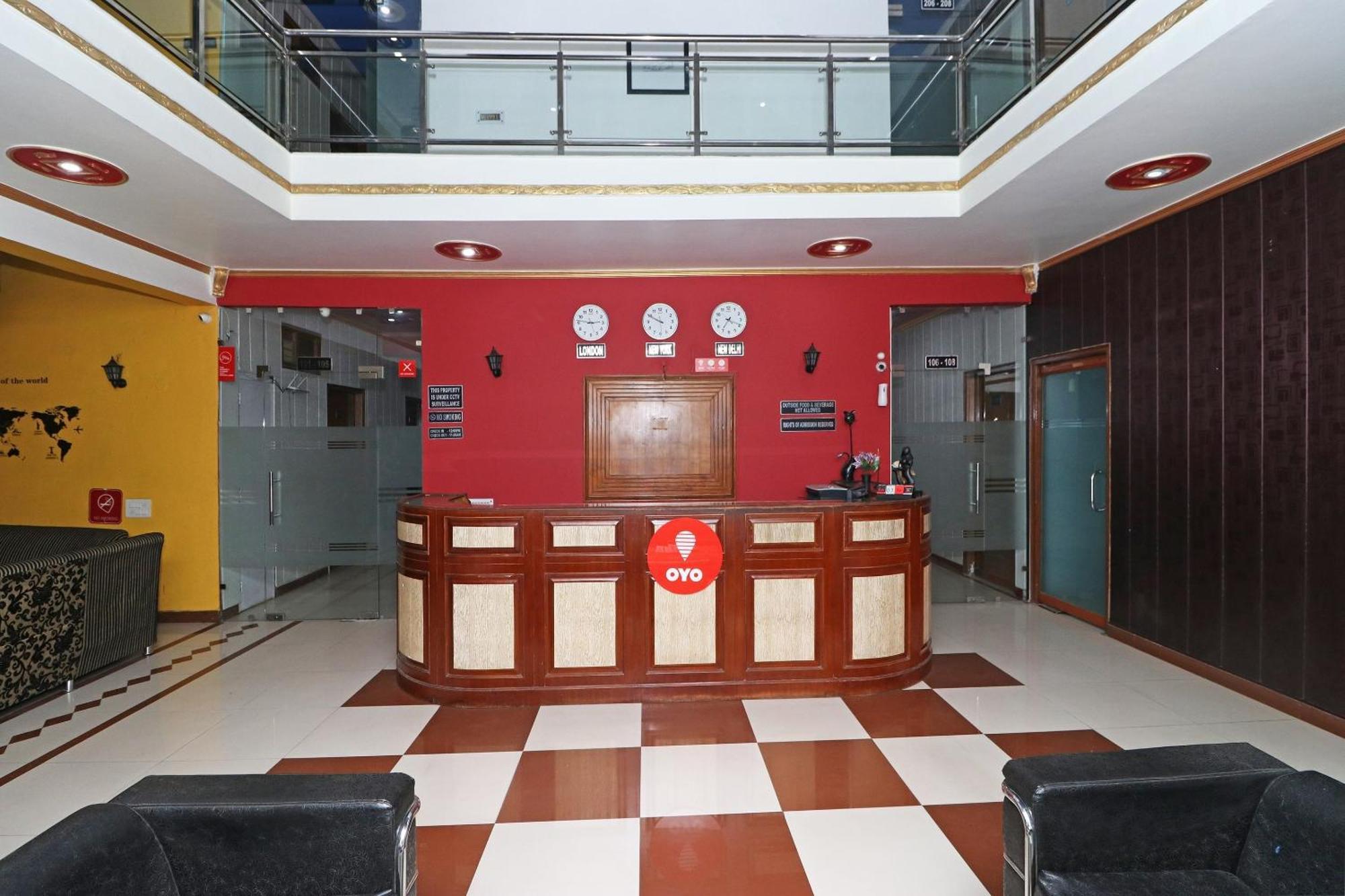 Townhouse Satguru Enclave Road Gurgaon Hotel Jamb Luaran gambar