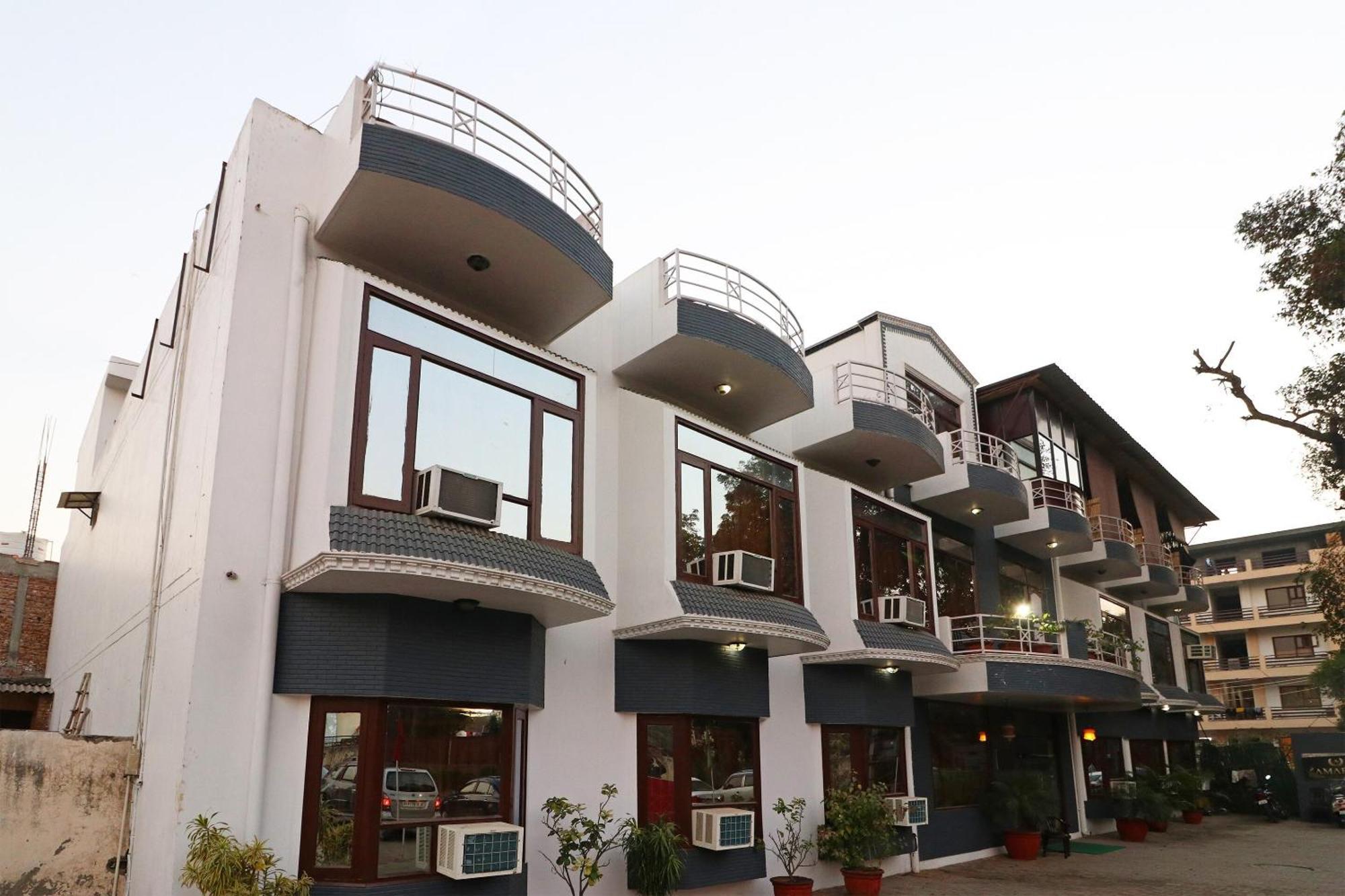 Townhouse Satguru Enclave Road Gurgaon Hotel Jamb Luaran gambar